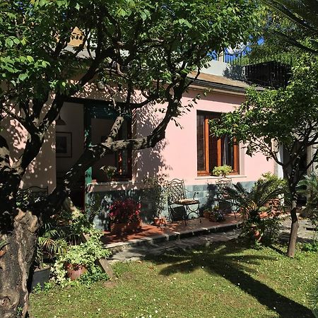 Casa Tra Il Verde E Il Blu Genua Zewnętrze zdjęcie